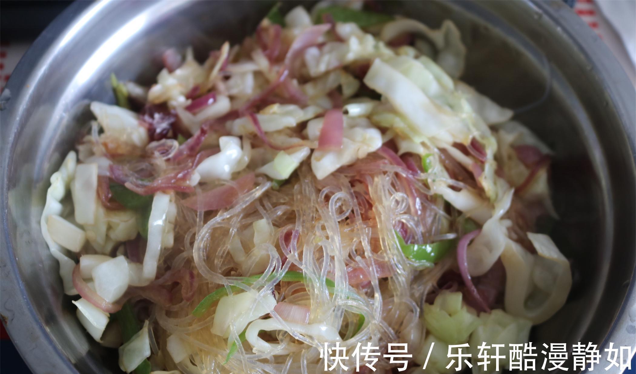 食材|包菜炒粉丝，有几个诀窍别小看，酸辣脆爽的口感，靠细节决定成败