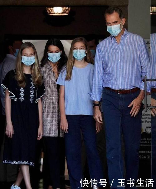 额头|西班牙两公主终于扎头发,饱满额头像王后,王后一袭小白裙真年轻