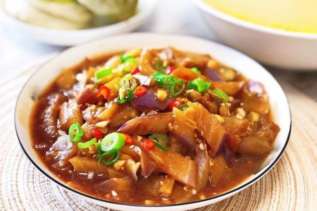 烧茄子“家庭少油”版，香味不靠油炸，全靠滋，为家人2分钟学会