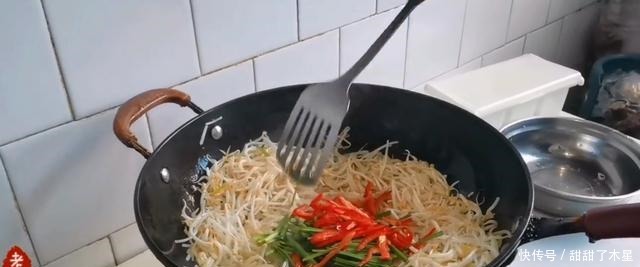 家常菜清炒绿豆芽的做法,清脆爽口不出水,美味可口老陈的最爱