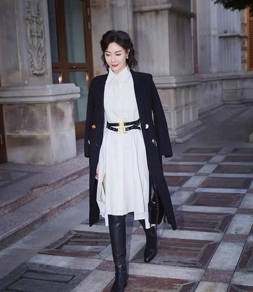 基础品|大衣里面穿什么？流行这些搭配，让你时髦至极！