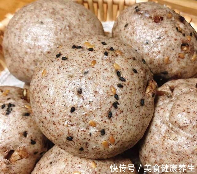 减肥别再吃红薯了,换成黑麦杂粮馒头,香甜可口,饱腹感强