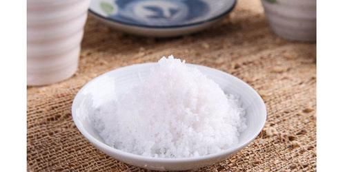 服用降压药|医生坦言：高血压除了吃药，2件事要专心做，否则血压很难降下来