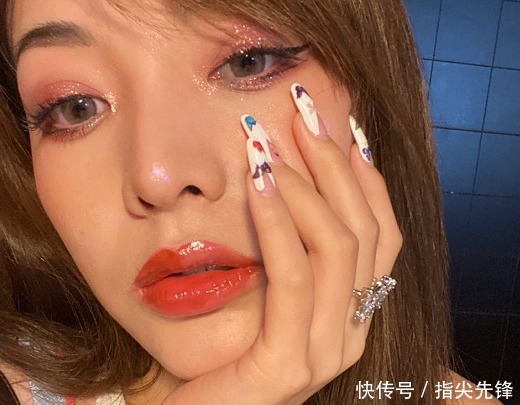 温精灵|网红做的美甲，刘思瑶的拔头发，看到艾比：不是做女生吗