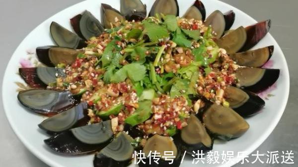 黄瓜|凉拌菜黄瓜与皮蛋的搭配,教你这样做,下酒小菜,酸辣爽口又开胃