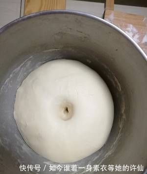 味道|一杯牛奶,一碗面粉,不用烤箱,不用蒸不用煮,味道比面包好吃