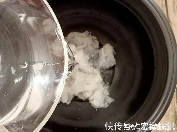 朵形|“穷人的燕窝”是它,女人2天吃1次,皮肤光滑,45岁似少女!