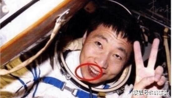 航天 航天英雄杨立伟,在回到了地球之后,为什么17年都没有再露面