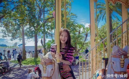 街拍|圈内哪些女明星有着令人羡慕的一双大长腿，倪妮迪丽热巴堪称漫画腿