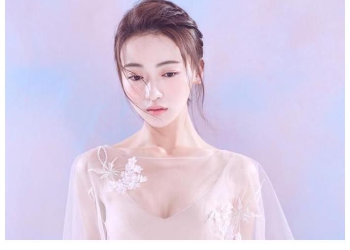 吴谨言|拍戏靠抠图，“塑料演员”的下限有多低？