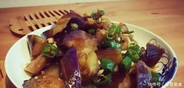 烧茄子|东北名菜烧茄子,学会这样做,茄子入味又好吃,还不油腻