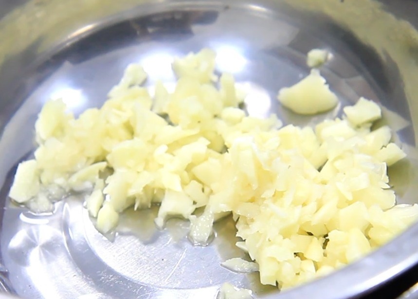 原来这才是红薯叶最好吃的做法,一煮一拌,脆嫩爽口,营养又低脂