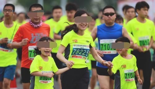 运动强度|女童5岁身高130cm,妈妈为此骄傲不已经,医生叹气:无知啊