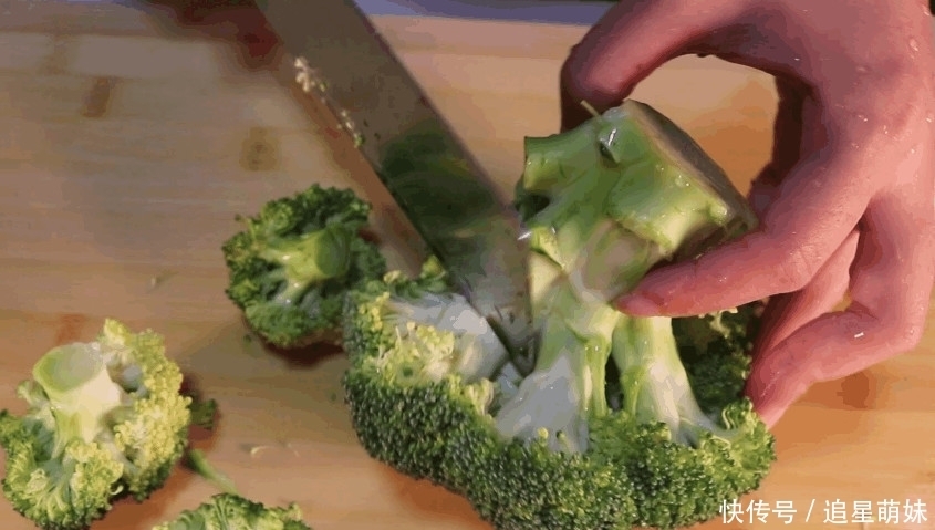 西兰花|吃西兰花之前这个步骤没做对,吃了也白吃,很多人都做错了!