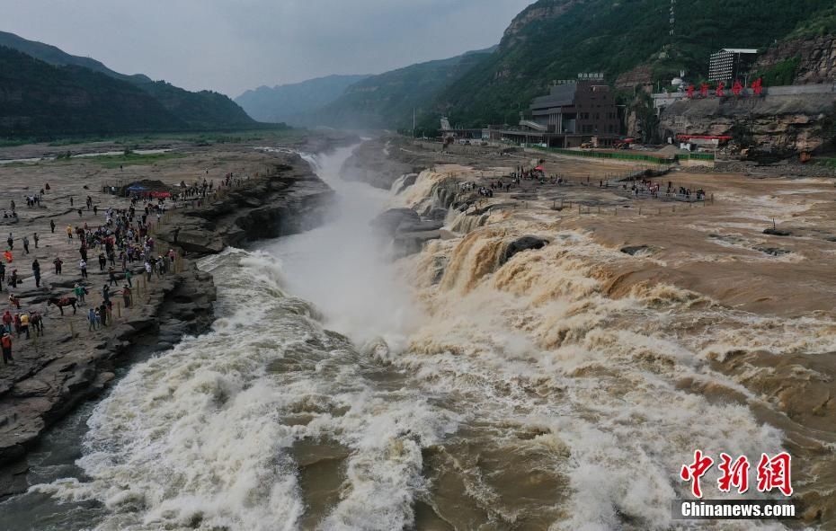 黄河|山西吉县：黄河壶口瀑布现“半清半浊”景观