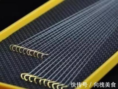 双钩的钩距应该多长最合适？钓鱼高手教你这样选，中鱼率能猛增