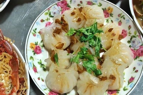 外婆家|七夕外婆家聚餐，舅妈做了满满2桌菜，网友：还是农村好，真不错
