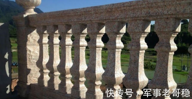 大理石|自建房阳光栏杆，瓷葫芦、水泥葫芦或不锈钢，该如何选择？