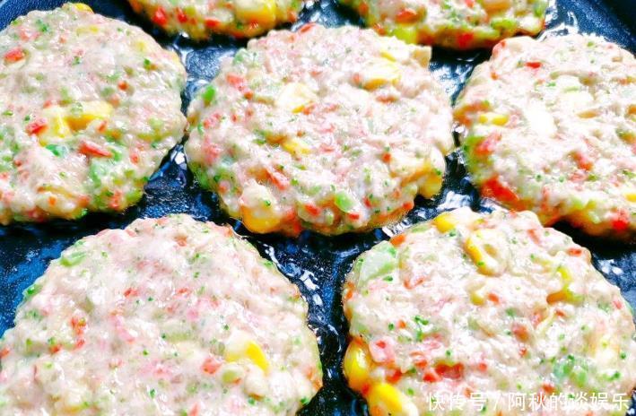 感极|减脂餐鸡胸肉时蔬饼,好吃还不怕胖,营养饱腹感极强,贼好吃