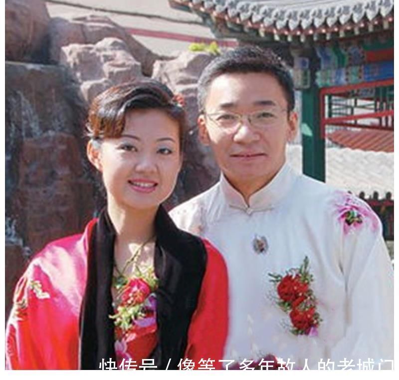 高博漂亮的老婆曝光，他没能成央视一哥，在生活中却是妥妥的一哥
