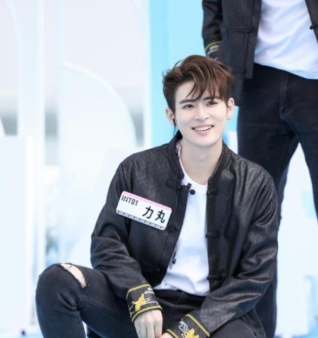 内娱|粉丝维权失败,《快本》选择正面硬刚,干脆删光INTO1团舞镜头