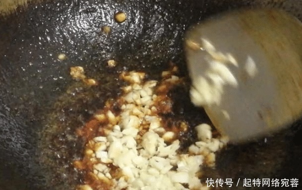 它是“天然雌激素”,女性隔三差五就要吃,50歲了依舊看著年輕