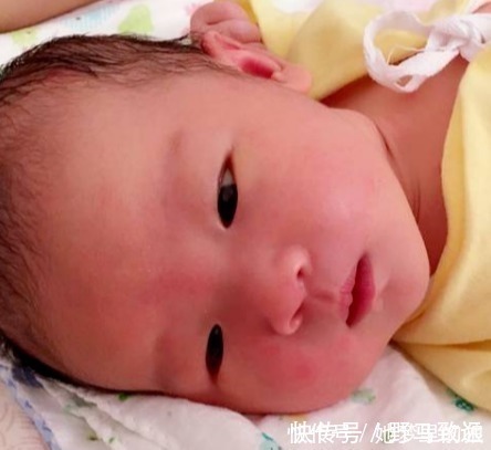 父母|孩子如果经常这么睡觉,以后可能与高个子无缘,父母要多加注意了