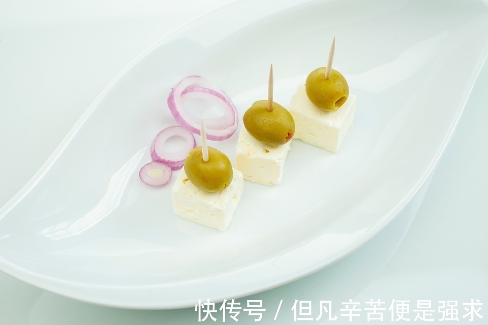 礦物質|喉嚨不舒服，有異物感，以下10種食物可以幫助潤喉止咳