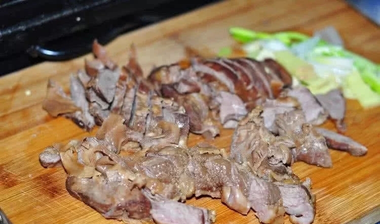 世界上最贵的猪肉,一头猪身上只有一斤