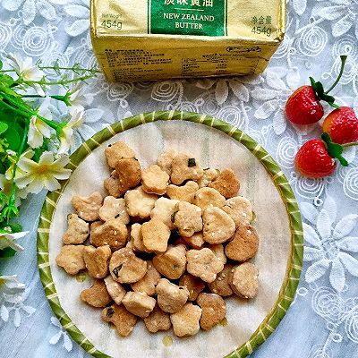 细砂糖|营养酥脆黄油香葱鸡蛋小饼干