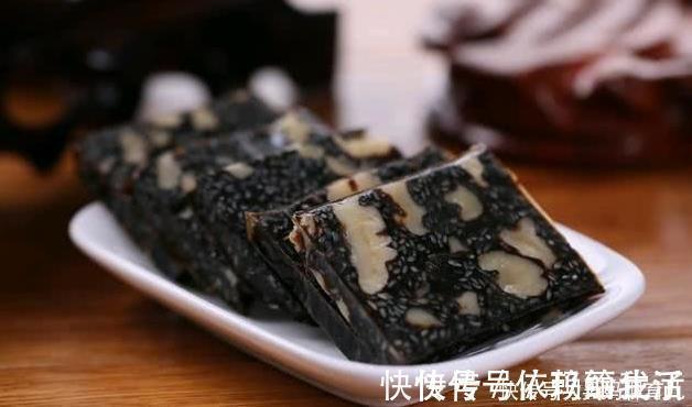 骨盆|女性清晨上厕所时,若有3个表现,值得高兴,你的子宫还很健康