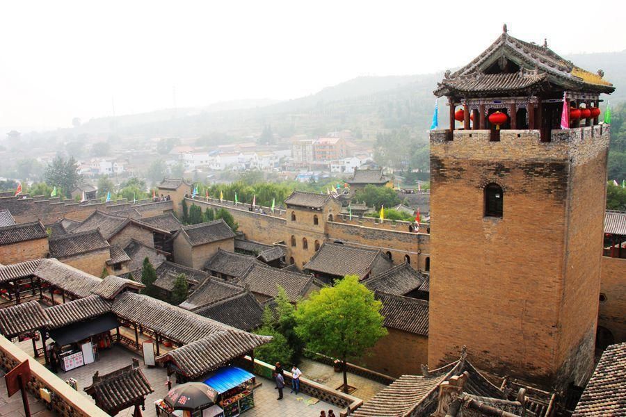 山西晋城，有座皇城相府，康熙曾两次在此居住，来头实在不小