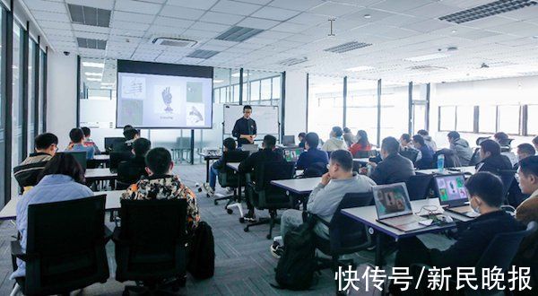 上海|上海首个人工智能创新实训中心揭牌
