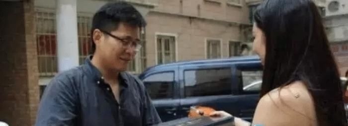 快递公司|网购退货的时,卖家为何总是要强调不要发顺丰?总算明白了