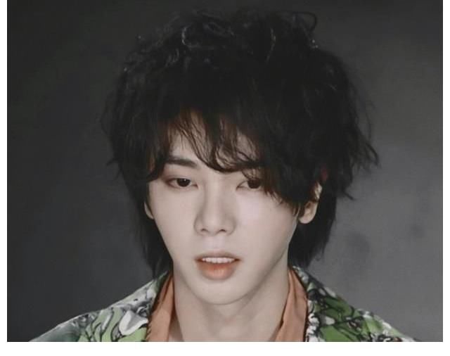 快樂男聲|華晨宇：音樂壇領(lǐng)軍人是怎樣煉成的