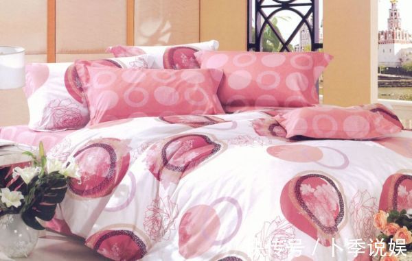 床单用洗衣粉根本洗不干净！宾馆保洁教我诀窍，干净如新省时省力