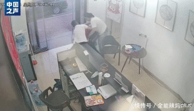 鱼刺|5岁娃被鸡骨卡喉，奶奶关键2步救娃一命，大夫：多读书就是好