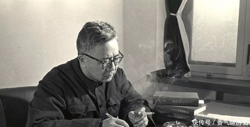 上联&果然高手在民间!上联:祖冲之圆周率三点一四,网友下联让人拍案叫绝