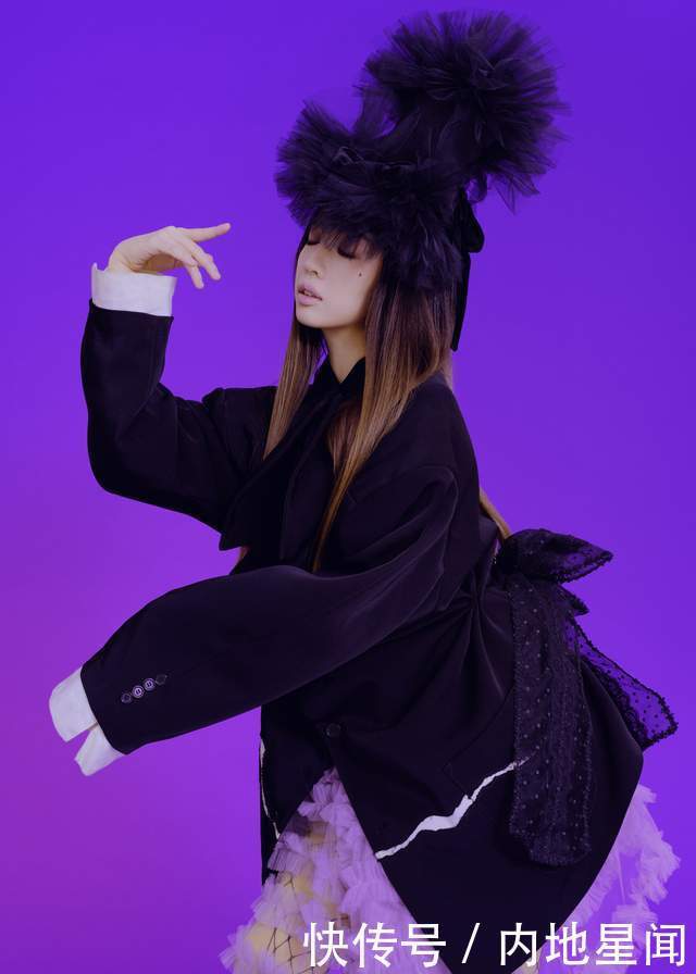 指南|何小河新专辑《桃乐丝迷惘指南》创意满满受到圈内乐评人盛赞