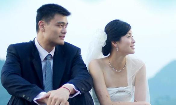 篮球|有种“基因”叫姚明的女儿,10岁身高1米7,网友:我还没孩子高