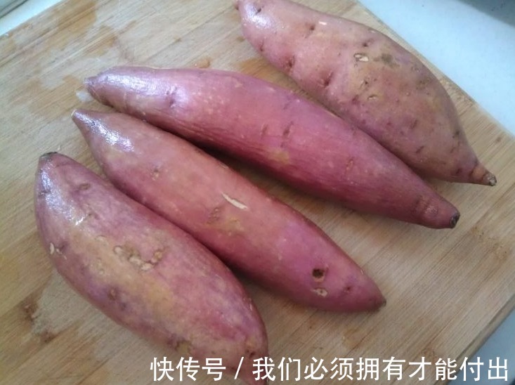 蒸红薯,直接上锅蒸是大错!做好4点,红薯香甜软糯,糖蜜往外流