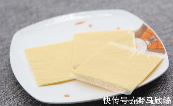 骨疏松|女性45岁后,钙流失加速,3种食物换着吃,预防骨疏松更显年轻