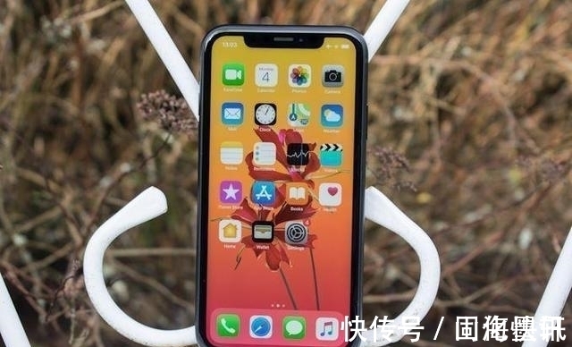 苹果公司|从6999元跌至3899元，加速为苹果新机让路，旧款iPhone跌至新低价