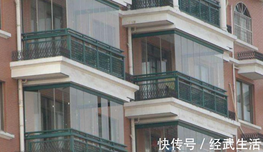 户型|买房不要买这种阳台户型,再便宜都不能要,有钱人一看就懂