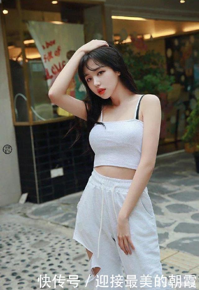 邻家妹妹|“超级清新”的邻家妹妹,夏日阳光下,照样“俏皮漂亮”