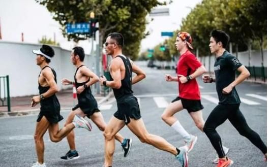 跑步|跑完步千万不要吃碳水！不然你可能就白跑了