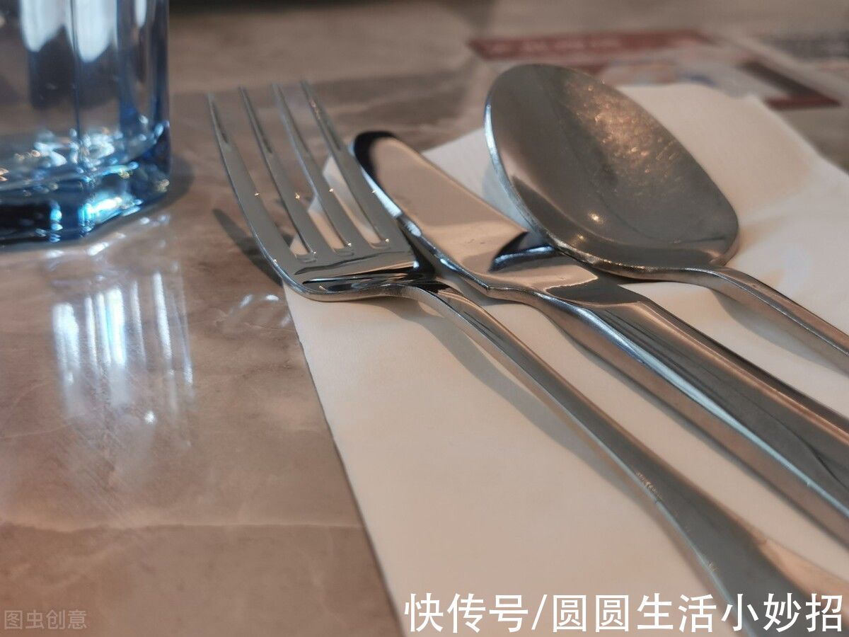 清洁剂|家里还用不锈钢餐具要留意了，尤其是这4点，早知早好，抓紧看看