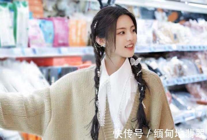 发型|不烫发也不染发的人,做好4点,不输给去理发店做发型的人