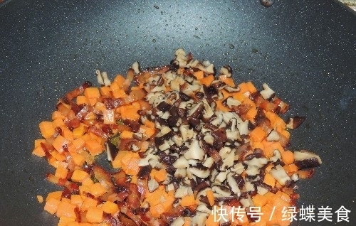 懒人|夏天的懒人焖饭,饭菜一锅出,有肉有菜营养均衡,比外卖还省时