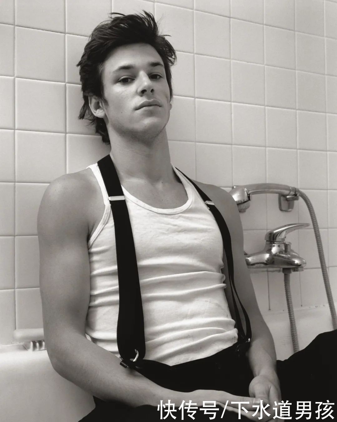 他连续十一年担任香奈儿CHANEL 品牌代言人